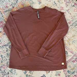 Vuori long Sleeve Feather Tee